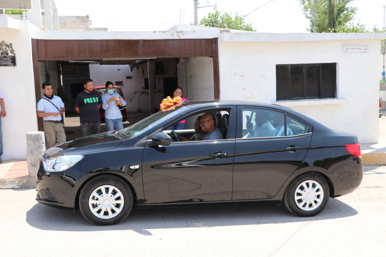 Sortean automóvil en San Juan de Sabinas
