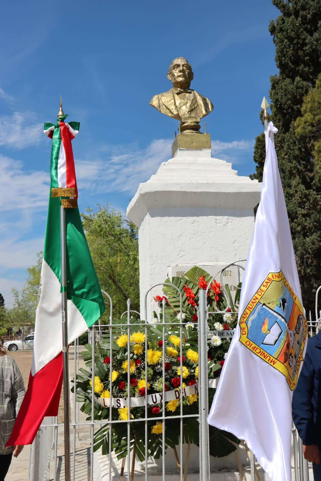 Encabeza MALG ceremonia por natalicio de Benito Juárez