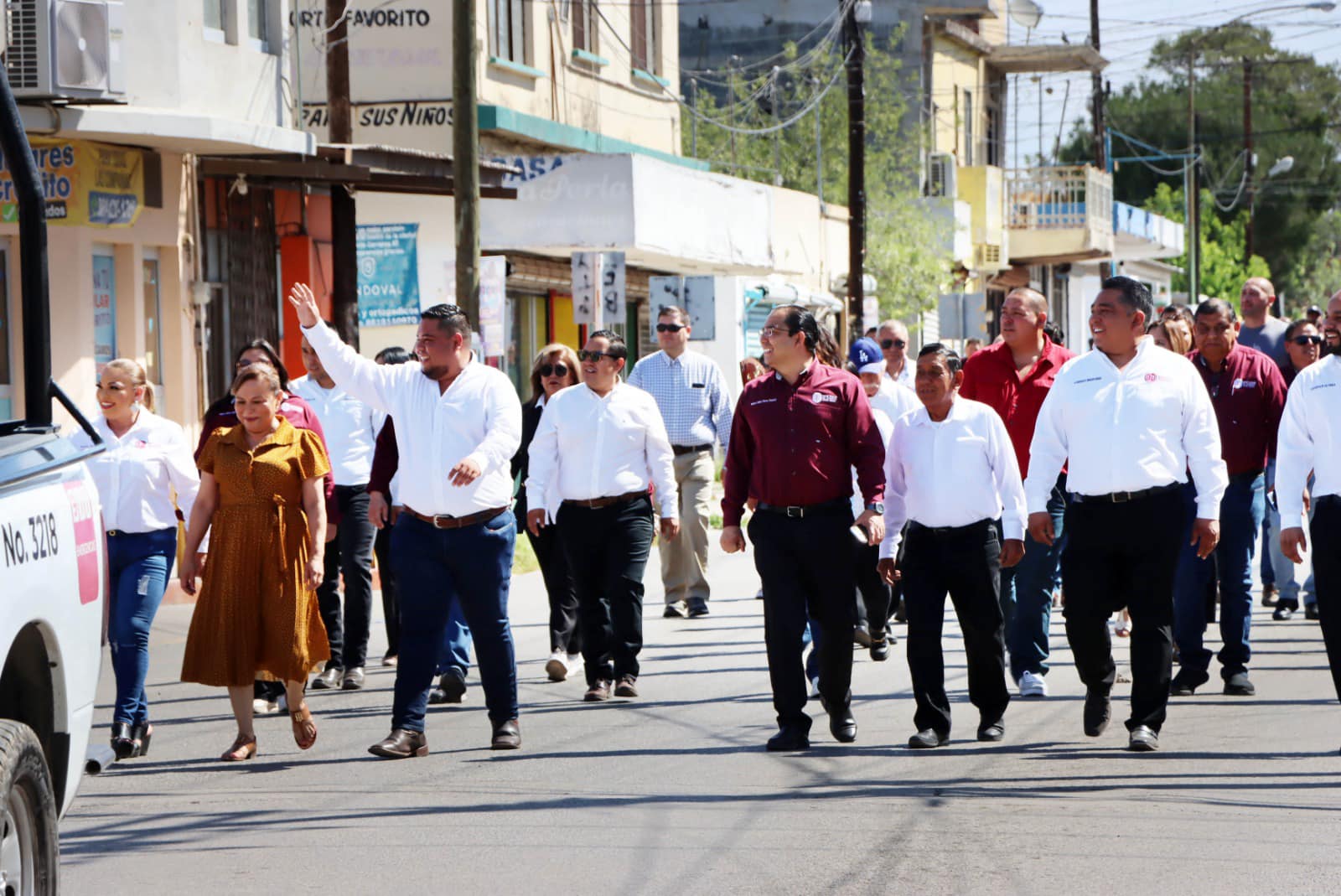 Desfilan por día del trabajo en San Juan de Sabinas